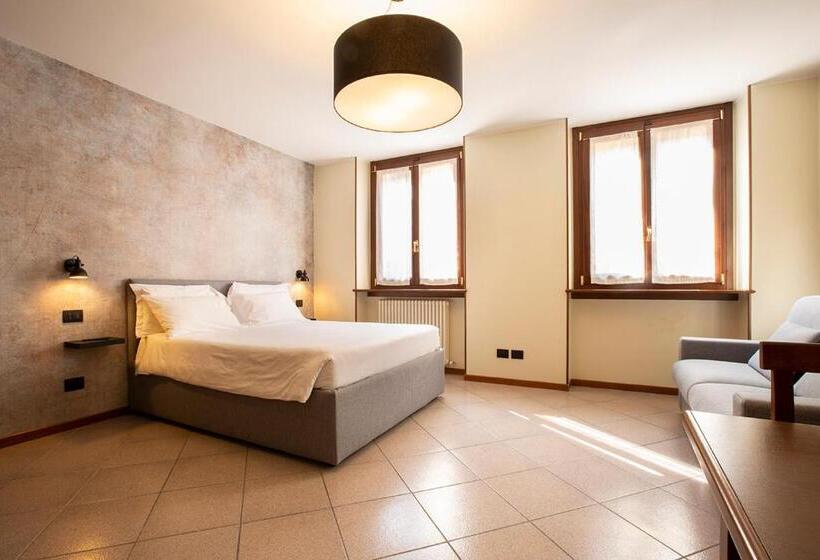 إستوديو قياسى, Antico Pozzo Apartment