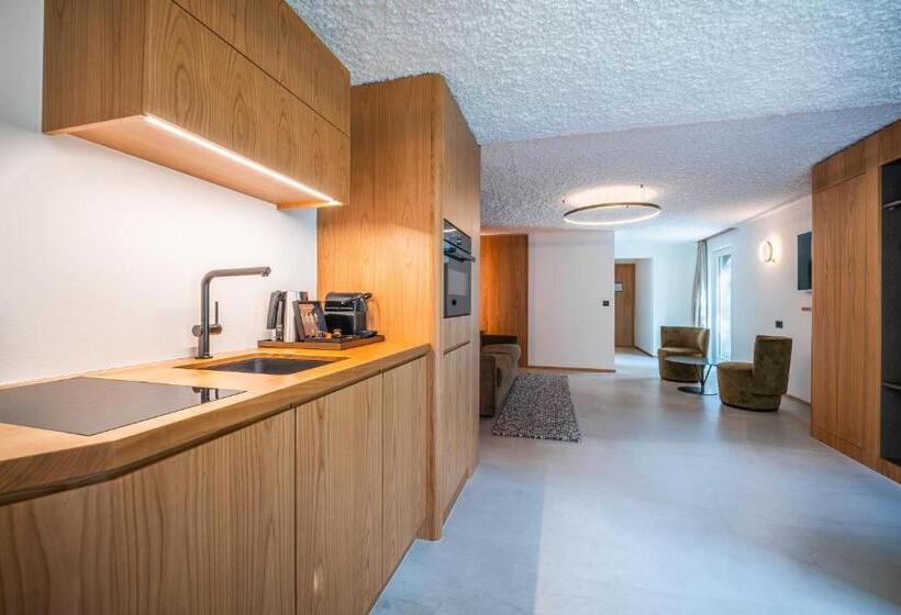 سوییت, Boutique Hotel La Gorge
