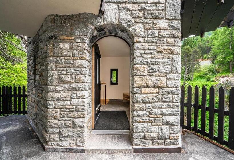 带按摩浴盆的套房, Boutique Hotel La Gorge