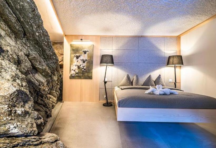 سوئیت با وان آب گرم, Boutique Hotel La Gorge
