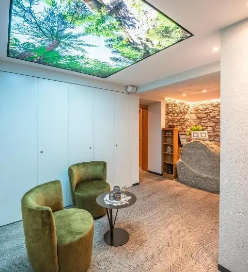 سوییت با چشمانداز کوه, Boutique Hotel La Gorge