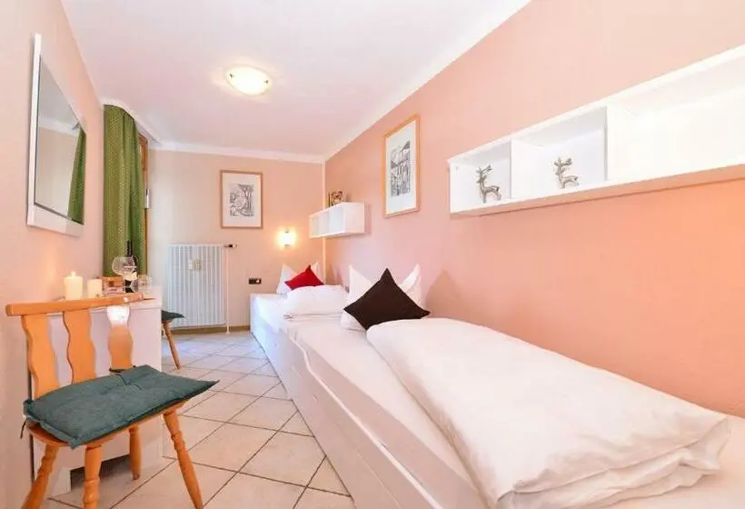 1ベッドルームエコノミーアパートメント, Familienhotel Kleinwalsertal