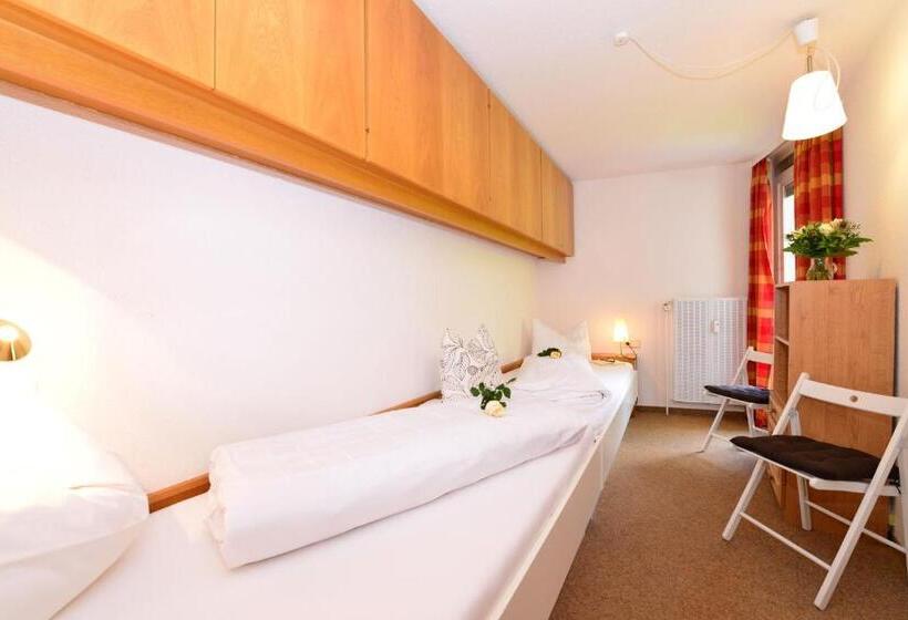 شقة عائلية مع بلكونة, Familienhotel Kleinwalsertal