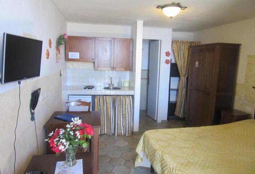 Escritório Estándar, Il Borgo Di Campi