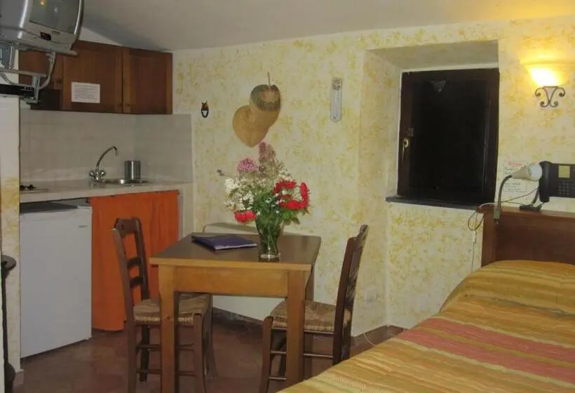 Economy Studio, Il Borgo Di Campi