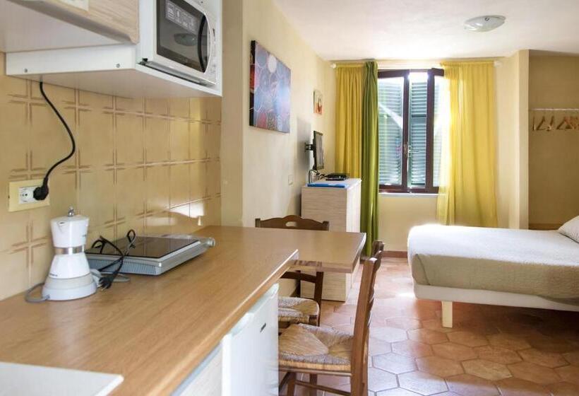 Estúdio Economy, Il Borgo Di Campi