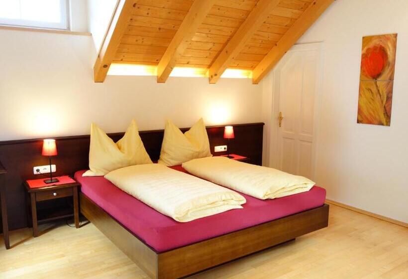 شقة غرفة نوم واحدة مزودة بشُرفة, Landhaus Leitner Am Wolfgangsee