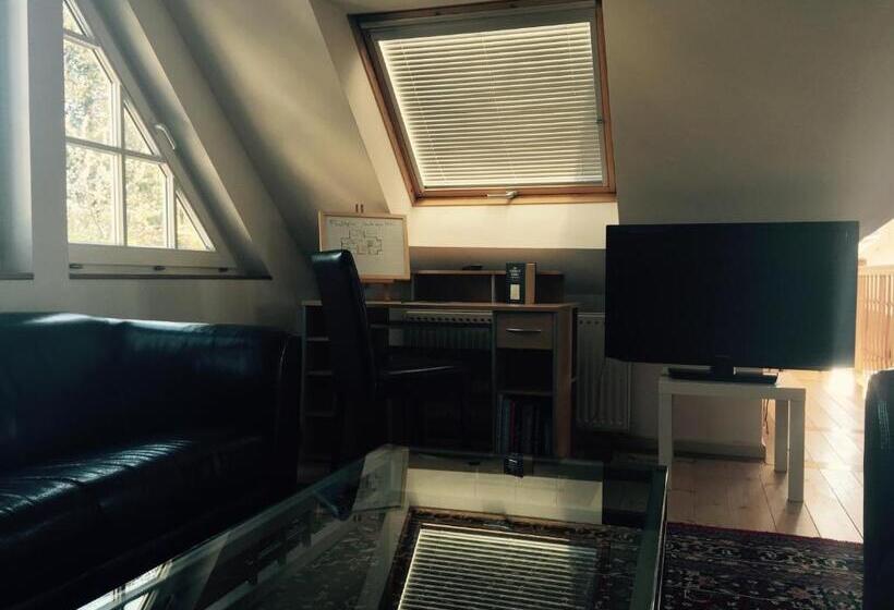 스위트, Gasthaus Loewenthor & Hotel Hahn