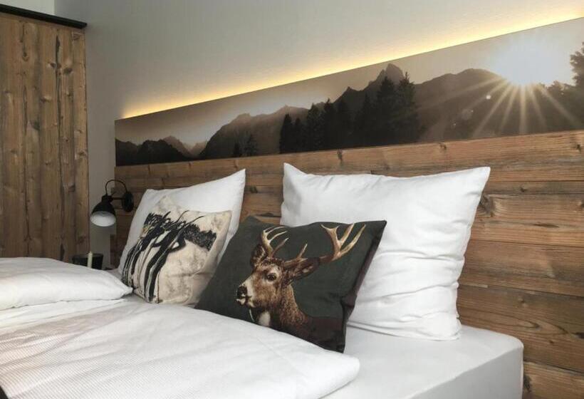 Номер Стандарт Трехместный, Home Hotel Salzberg