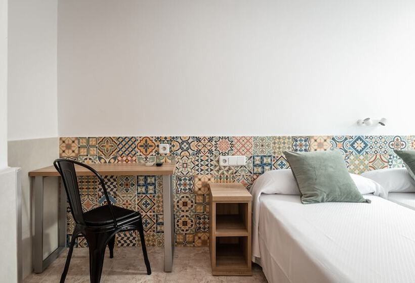 Номер Стандарт Индивидуальный, Hostal Baler