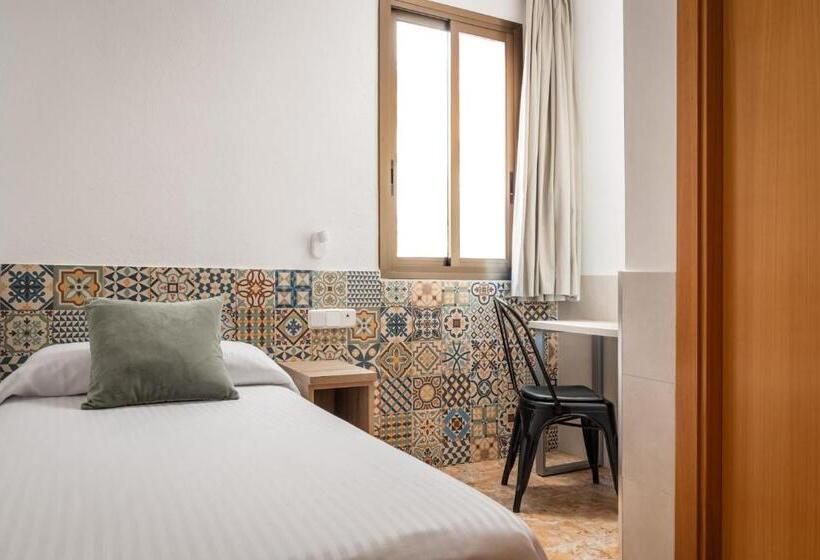 Номер Стандарт Индивидуальный, Hostal Baler