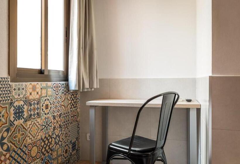 Номер Стандарт Индивидуальный, Hostal Baler