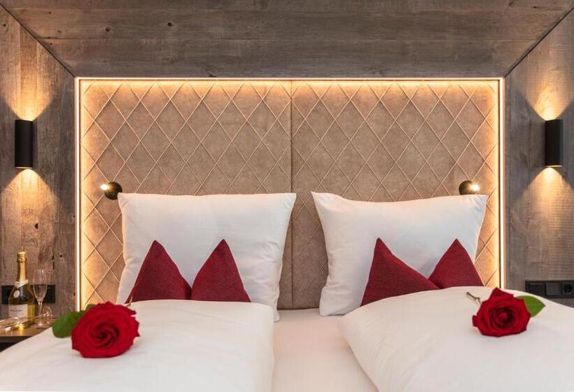 バルコニー付きデラックスルーム, Klawunn Hotel & Apartement