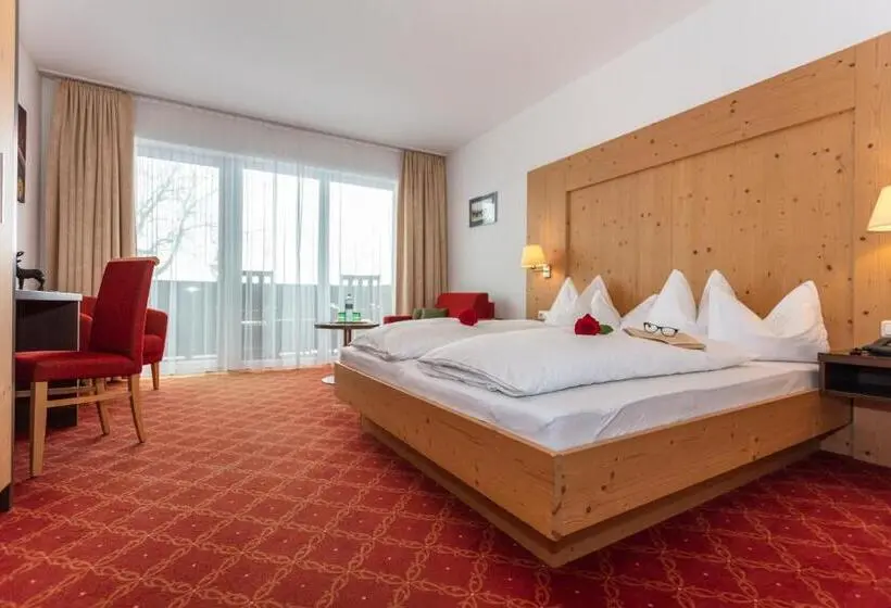 スタンダードトリプルルーム, Klawunn Hotel & Apartement