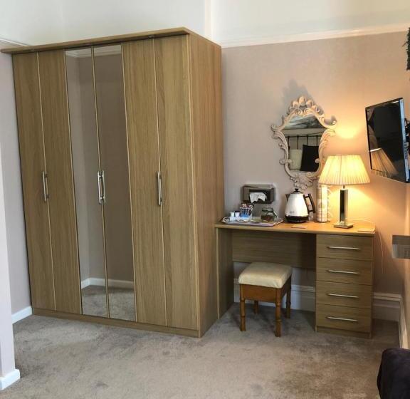 Номер Deluxe Кровать Кинг, Linden Lodge Guest House