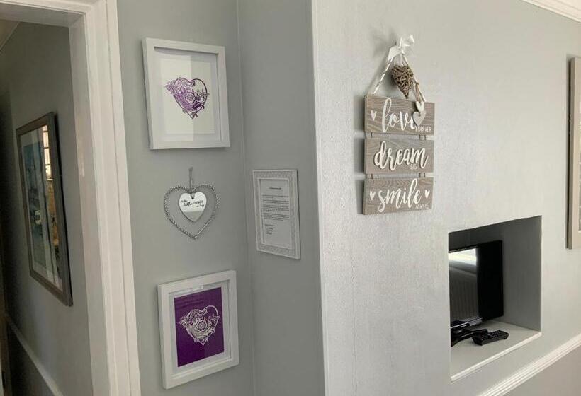 חדר סופריור עם מיטת קינג, Linden Lodge Guest House