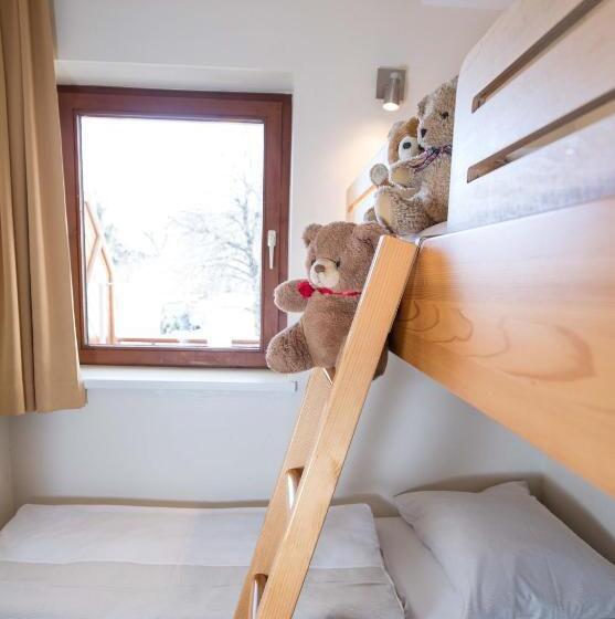 דירת משפחה, Pension Appartements Kirchenwirt