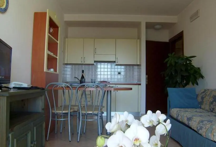 آپارتمان 1 خوابه, Residence Torre Del Mar