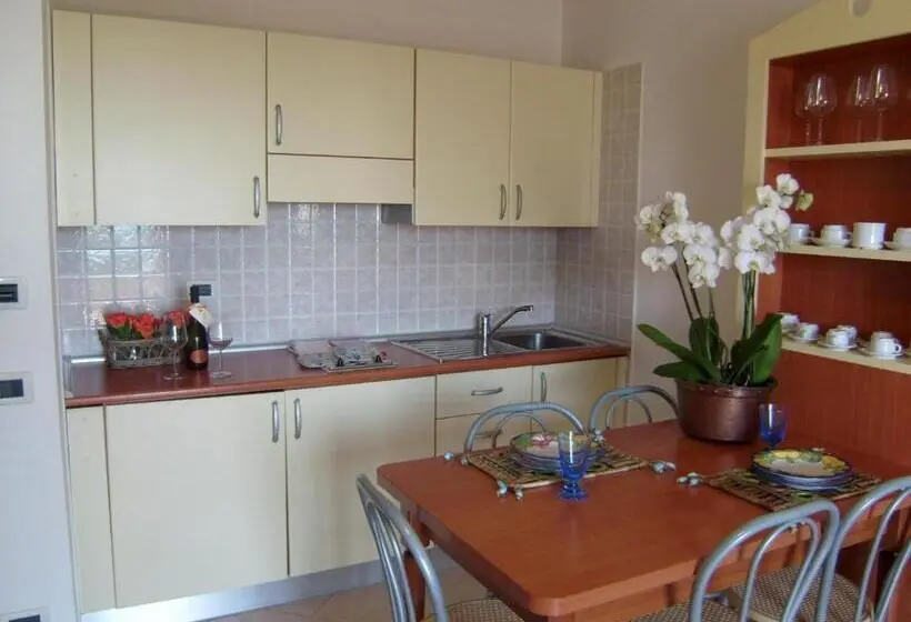 آپارتمان 2 خوابه, Residence Torre Del Mar