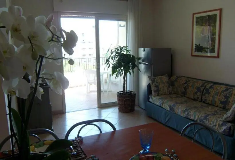آپارتمان 2 خوابه, Residence Torre Del Mar