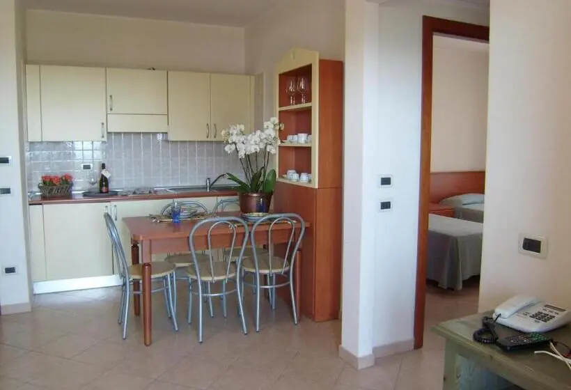 آپارتمان 2 خوابه, Residence Torre Del Mar