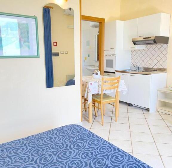 이코노미 스튜디오, Tramonti Residence