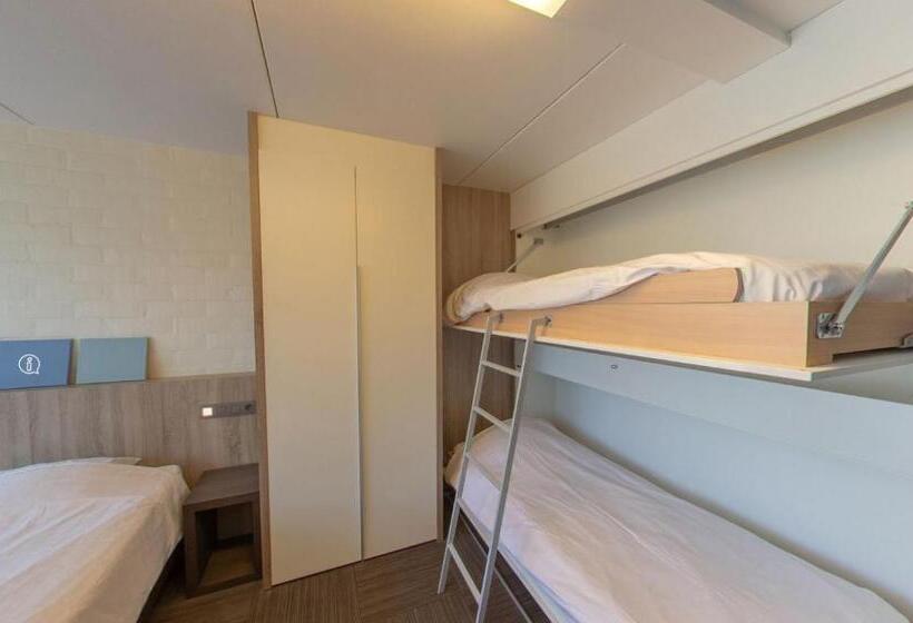 اتاق خانوادگی, Vakantie Domein Ter Helme