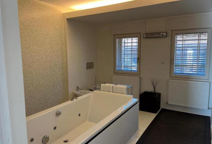 דירת פנטהאוז 1 חדרי שינה, Residenza La Beccata