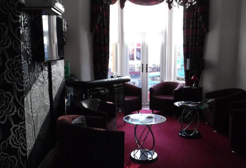 スタンダードルーム, Ash Lea