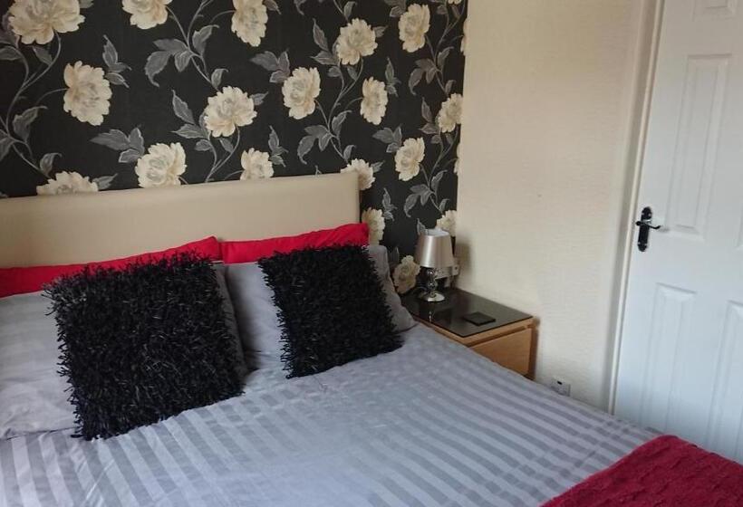 スタンダードルーム, Ash Lea