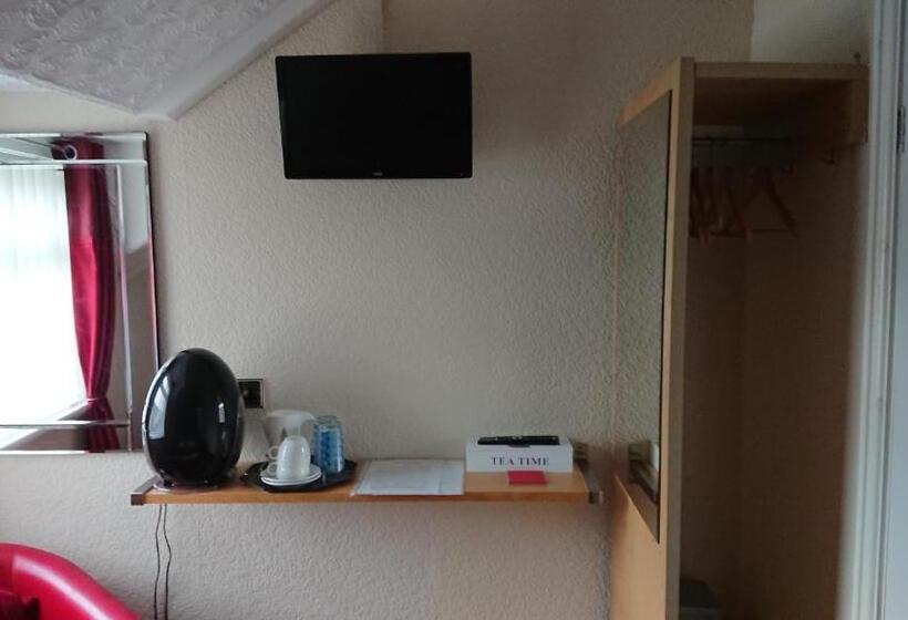 エコノミールーム, Ash Lea