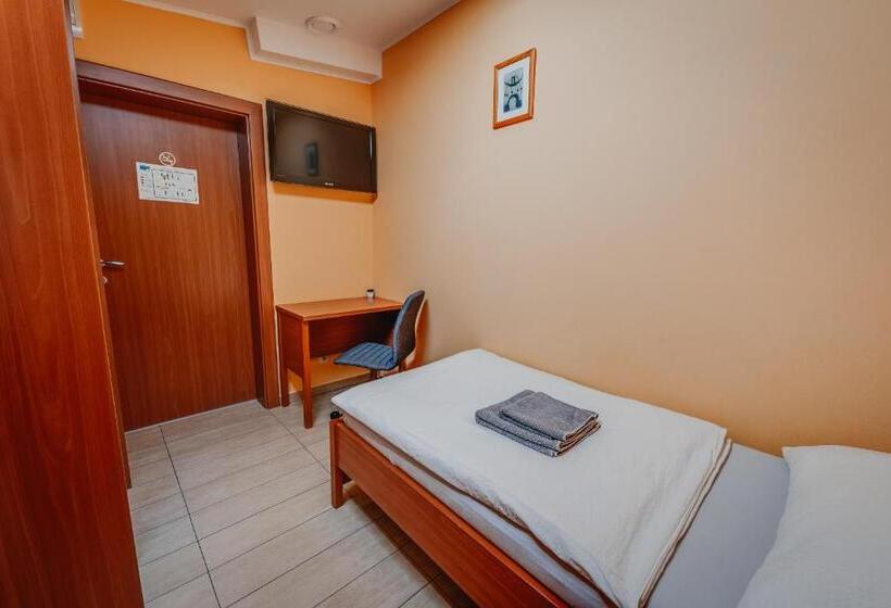 اتاق استاندارد یک نفره, City Penzion