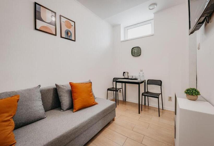 آپارتمان 1 خوابه, City Penzion