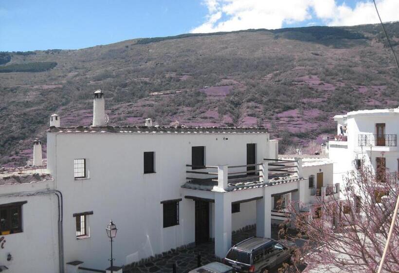 Номер Стандарт с Балконом, Hostal El Cascapeñas De La Alpujarra