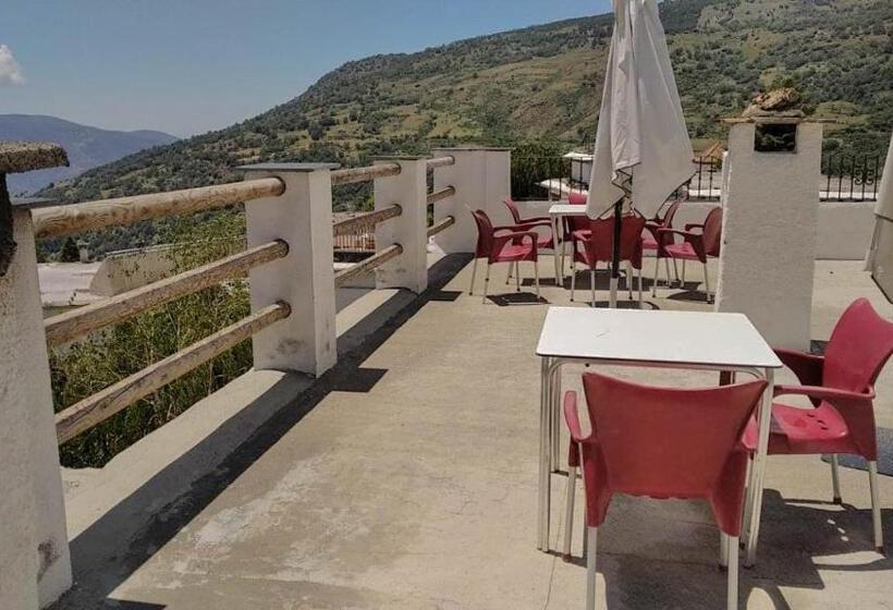 חדר סטנדרט עם מרפסת, Hostal El Cascapeñas De La Alpujarra