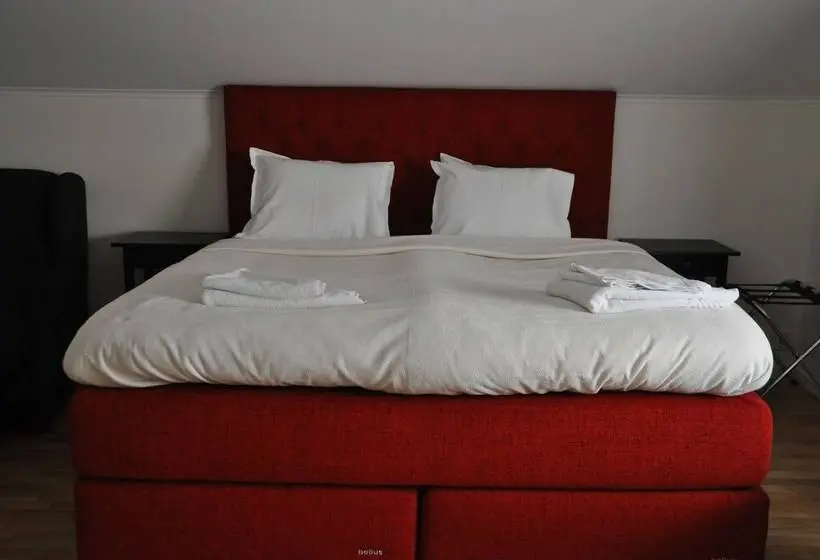 Perhehuone, Kungsbacken Hotell & Konferens