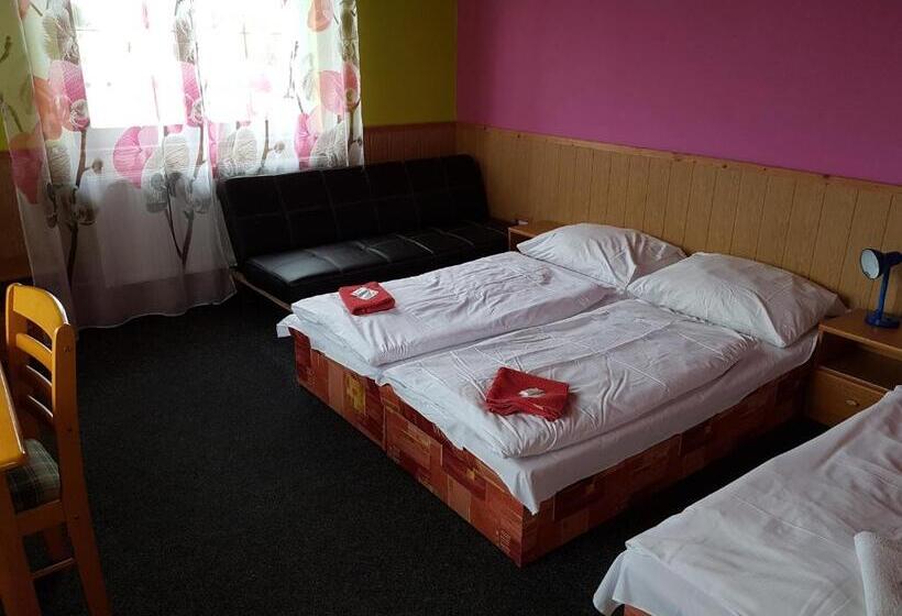 스탠다드 트리플 룸, Penzion šatovské Lípy