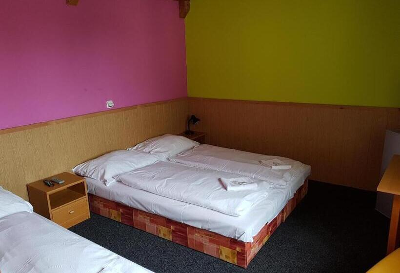 스탠다드 트리플 룸, Penzion šatovské Lípy