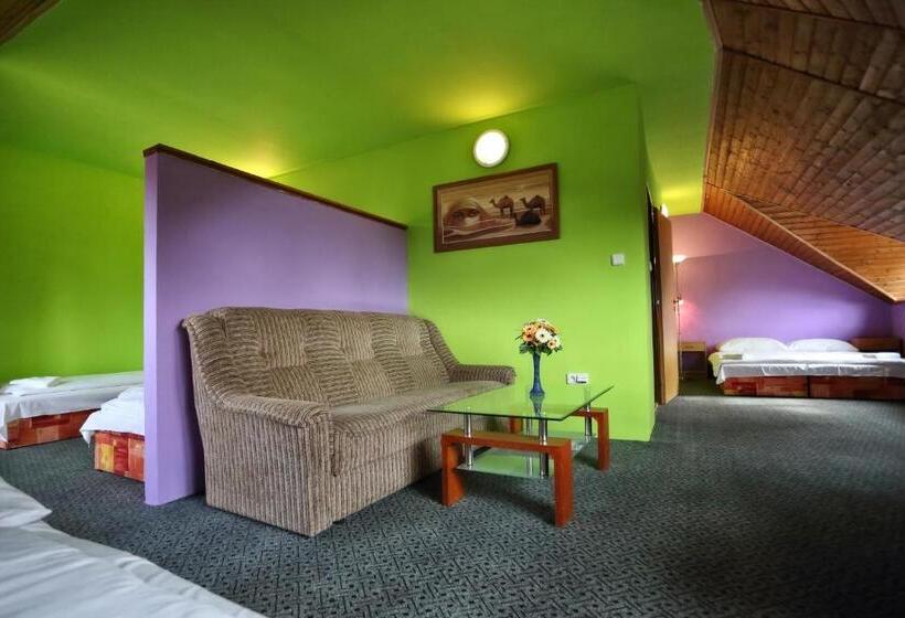 패밀리 룸, Penzion šatovské Lípy