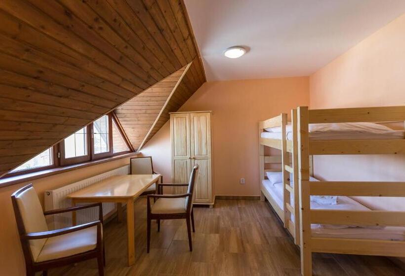 패밀리 스튜디오, Penzion šatovské Lípy