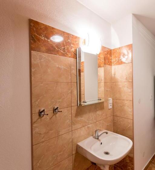 패밀리 스튜디오, Penzion šatovské Lípy