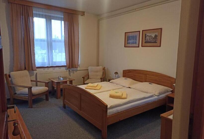 家庭套房, Penzion Stella