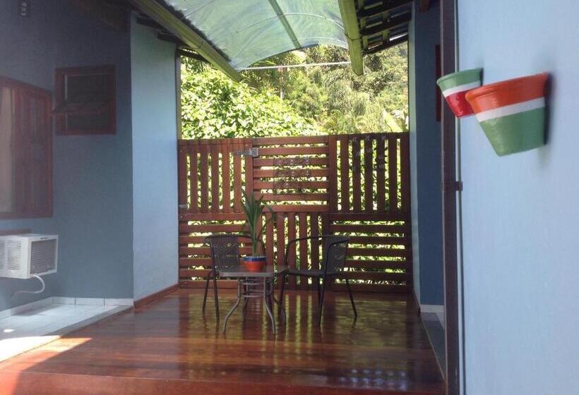 ベーシックルーム, Pousada Telhado Azul