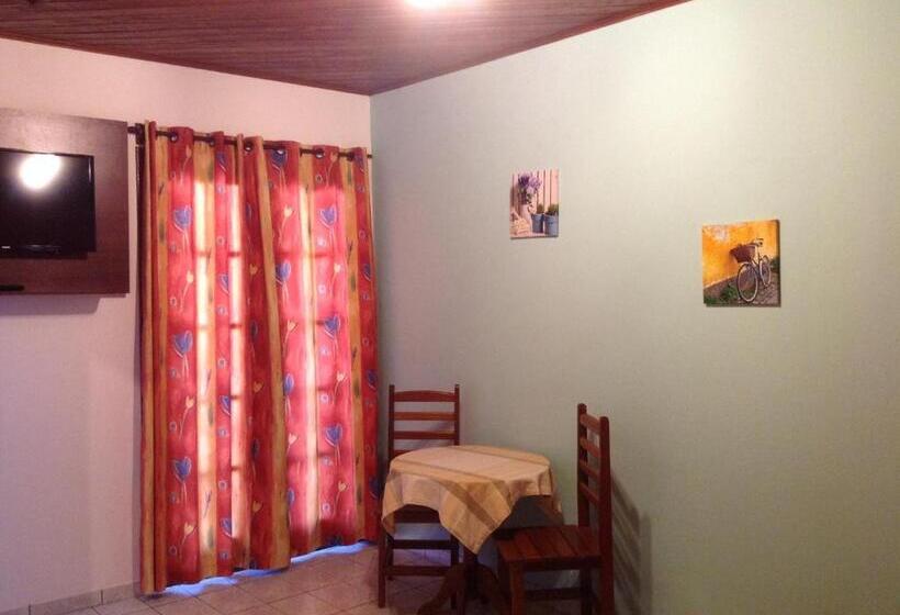 バルコニー付きスタンダードルーム, Pousada Telhado Azul