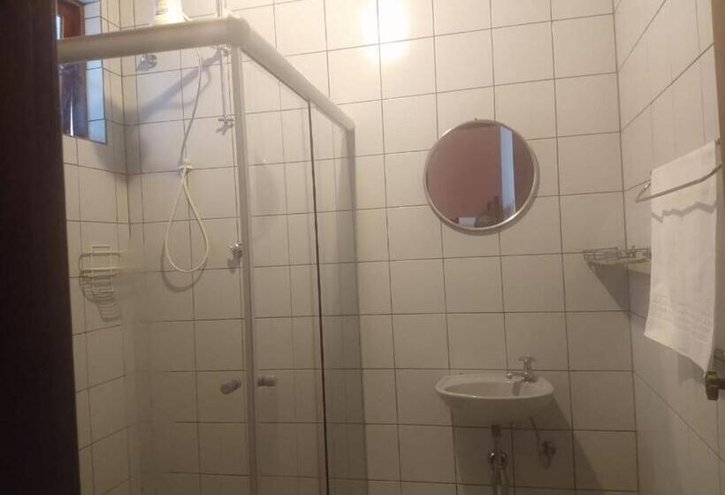 スタンダード４人部屋, Pousada Telhado Azul