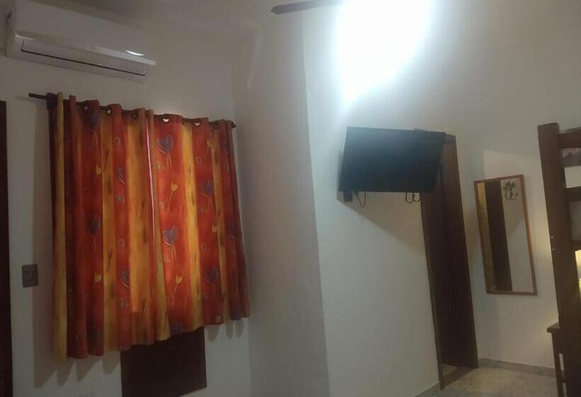 スタンダード４人部屋, Pousada Telhado Azul