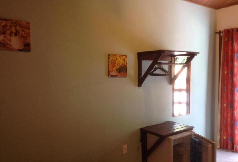 バルコニー付きスタンダードルーム, Pousada Telhado Azul