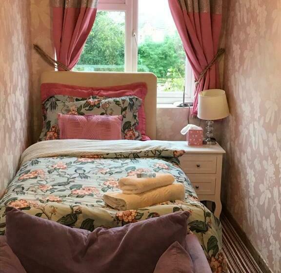 חדר סטנדרט יחיד, Redwood Lodge