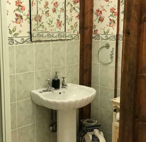 חדר סטנדרט יחיד, Redwood Lodge