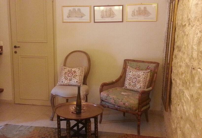 Economy Kamer, Shulamit Yard